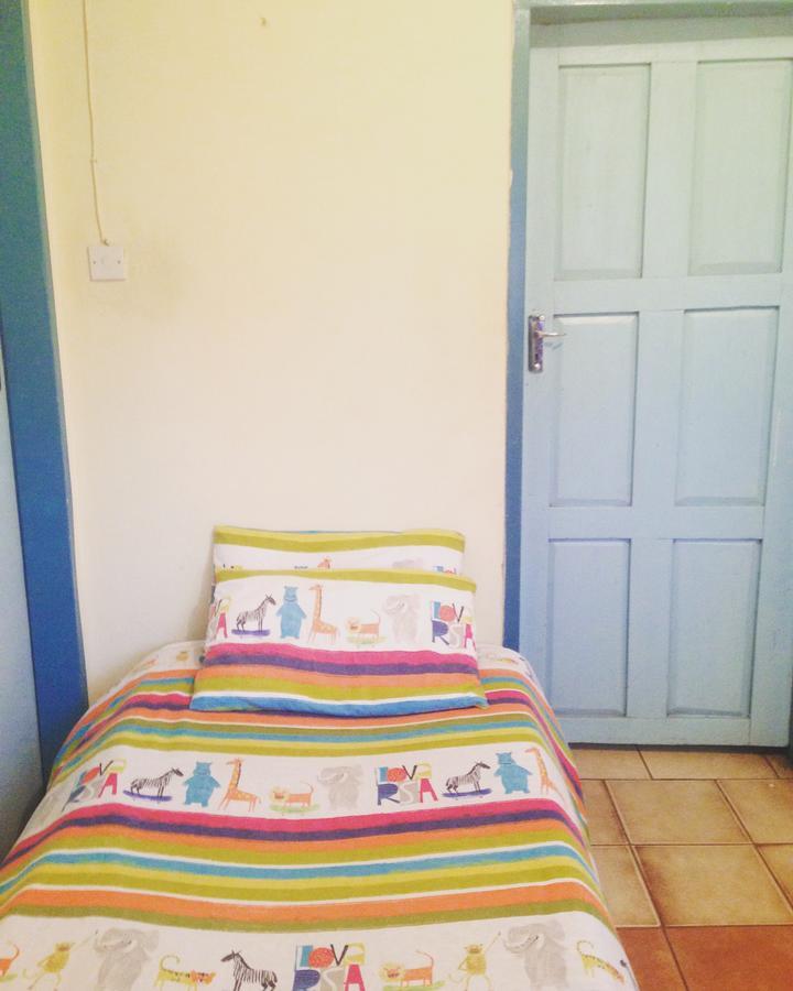 Kumunzi Backpackers Hostel Lusaka Exterior photo